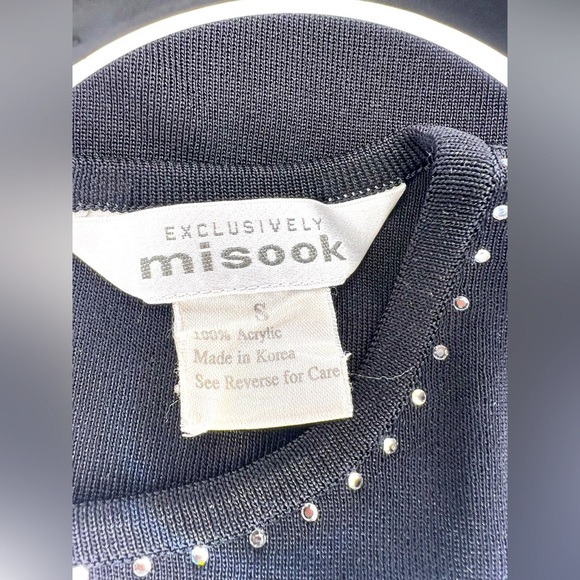 Vintage 80s Women's black top/black sleeveless sequin blouse - Picture 4 of 4